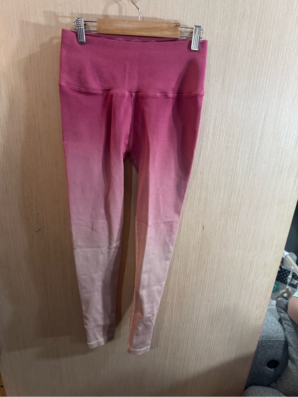 Women’s Spiritual Gangster Seamless Ombre Pink Leggings Size XS/S